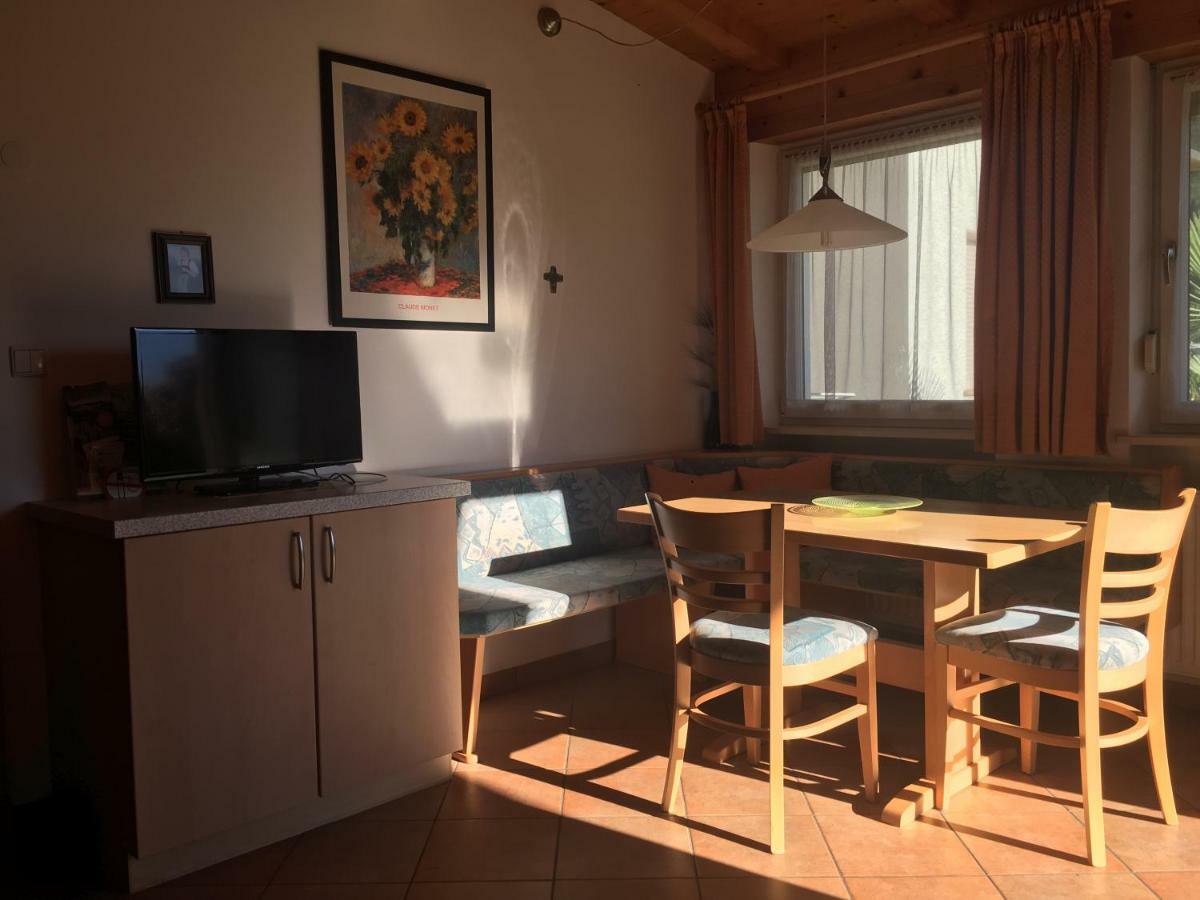 Вилла Weingut Zundlhof Больцано Экстерьер фото