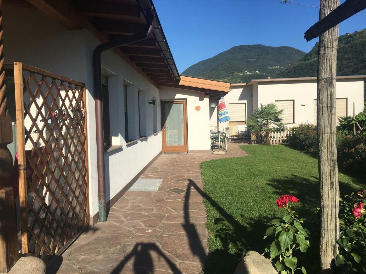 Вилла Weingut Zundlhof Больцано Экстерьер фото