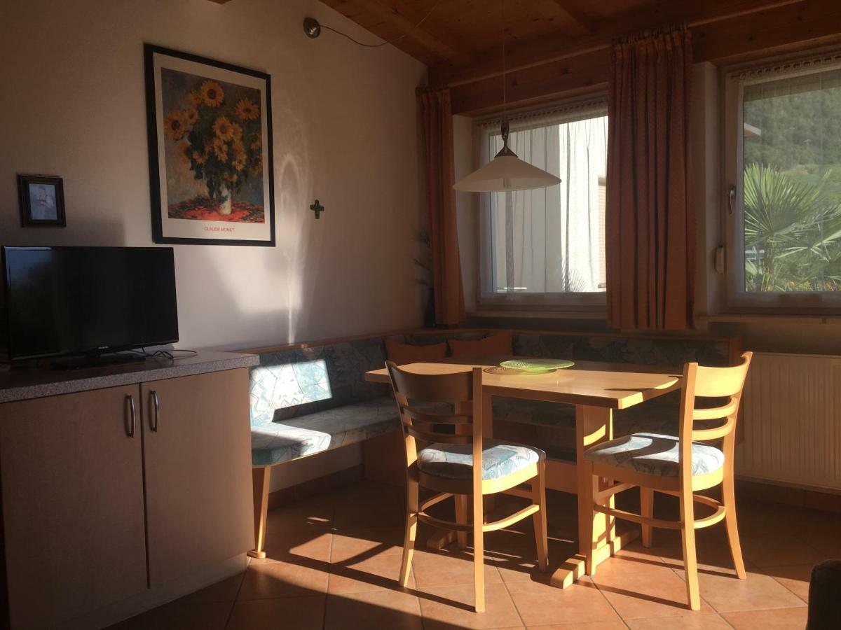 Вилла Weingut Zundlhof Больцано Экстерьер фото